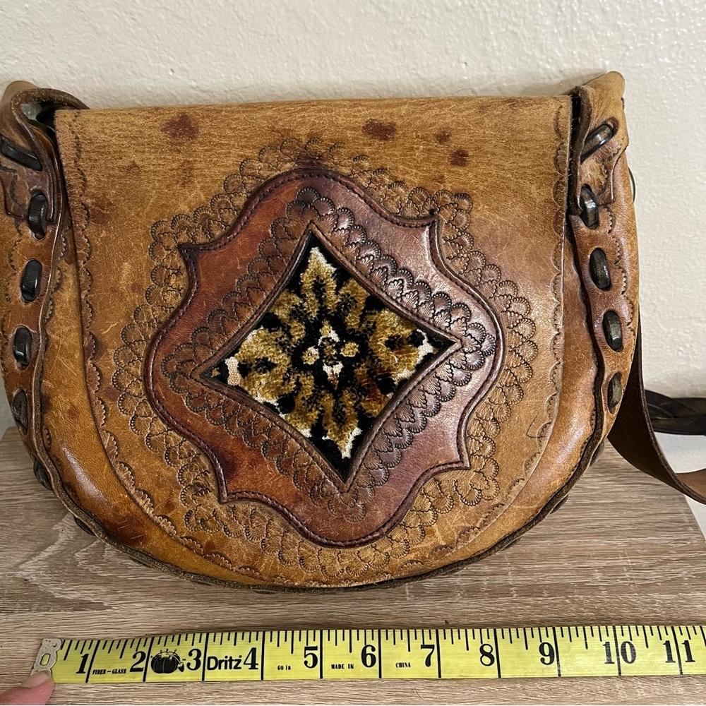 Handmade Vintage Tooled Leather 70s Boho Brown Braided Shoulder Saddle Bag Purse - Picture 8 of 8